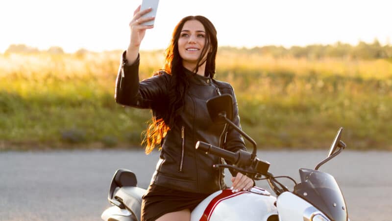 Melhor roupa para viajar de moto: Dicas Essenciais para Conforto e Segurança
