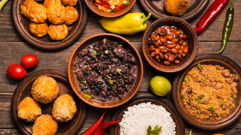 Melhores Comidas Peruanas: Pratos Imperdíveis da Culinária do Peru