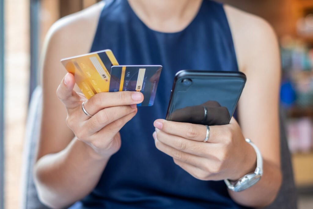Como pagar boleto com cartão de crédito: guia completo para quem precisa de mais prazo