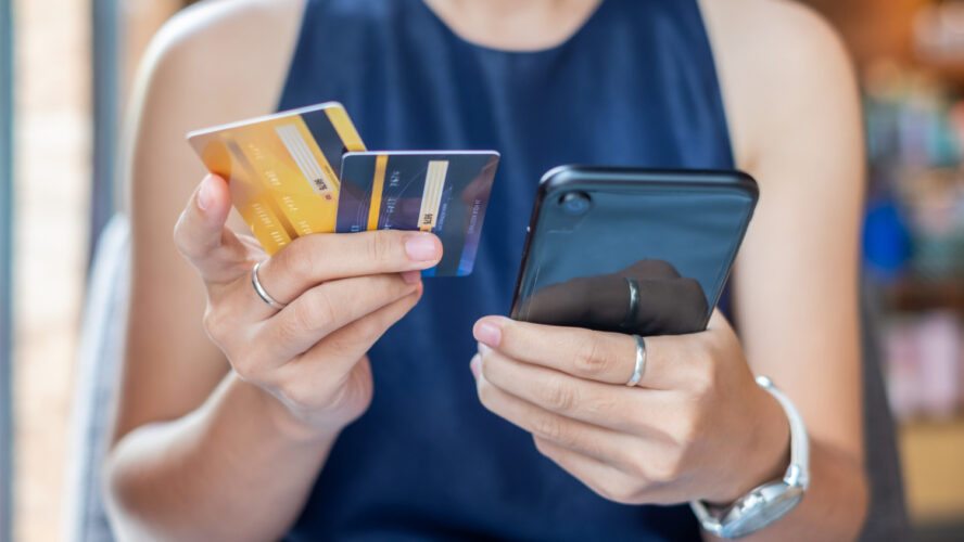 Como pagar boleto com cartão de crédito: guia completo para quem precisa de mais prazo