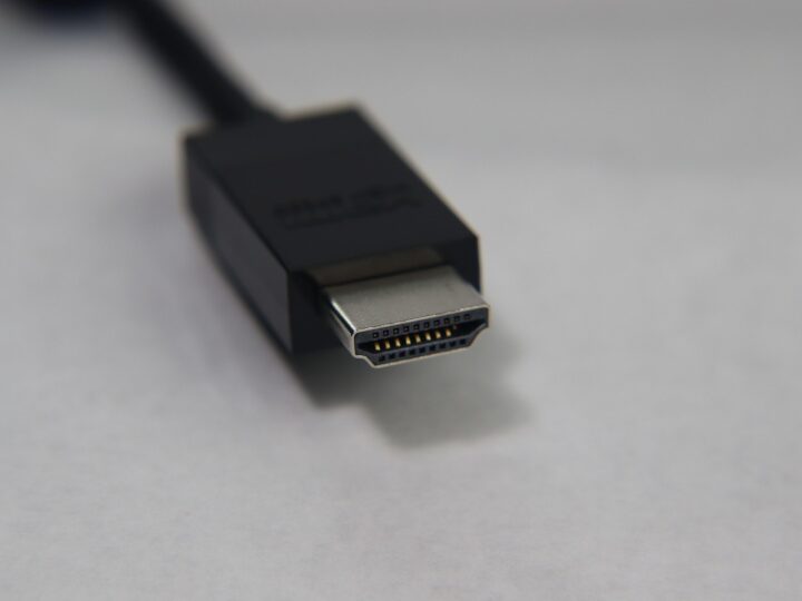Como converter sinal VGA para HDMI sem erros?